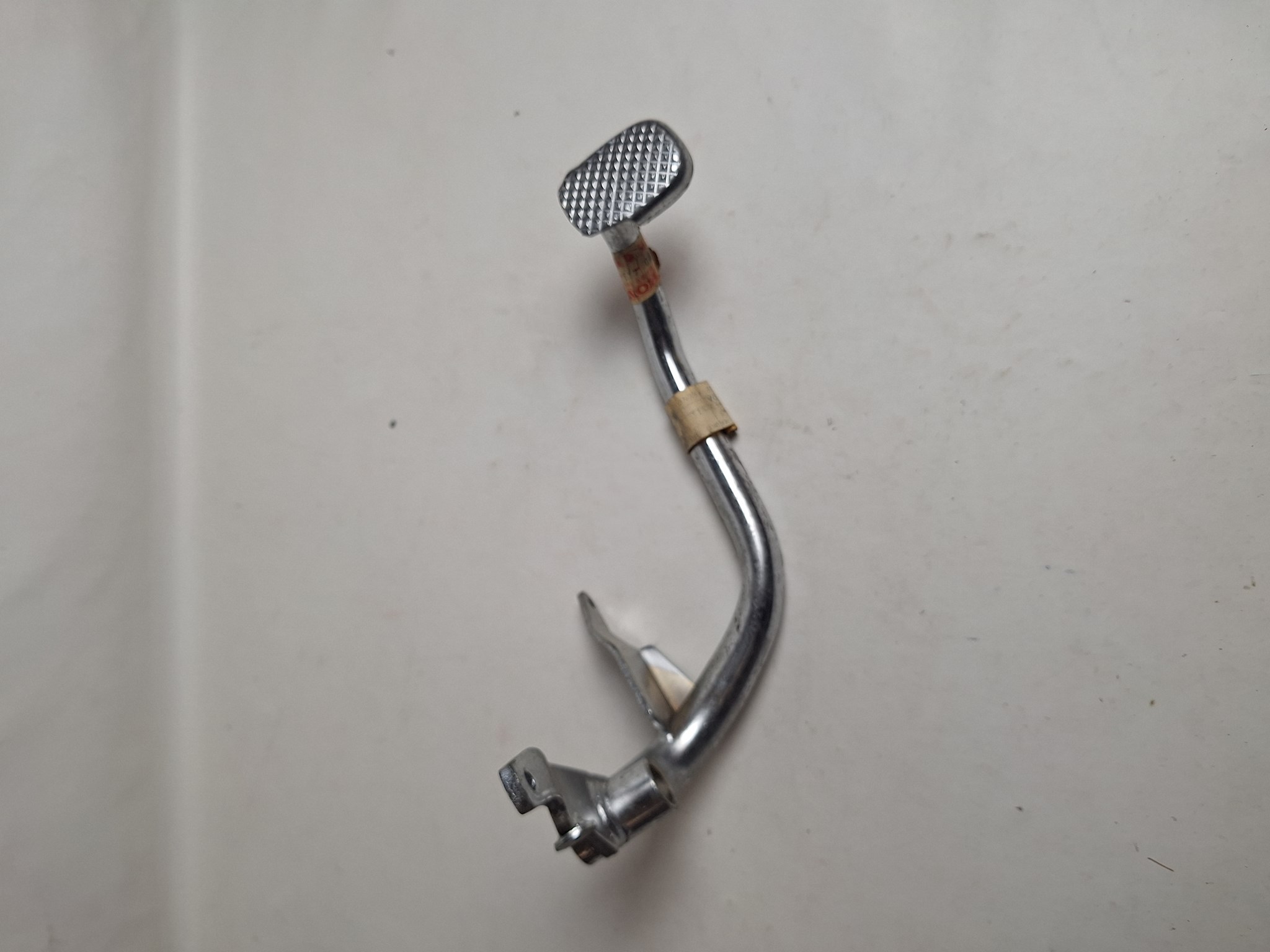 Picture of BREMSPEDAL  46500-443-611  CB 400 N / NZ
